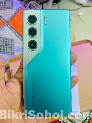 Tecno Camon 40 Pro